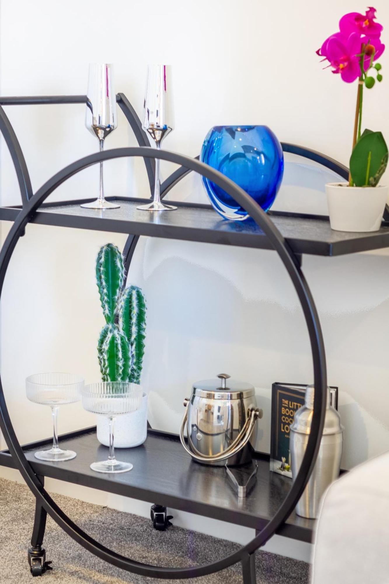 Central City Charm: Pet-Friendly Studio Крайстчърч Екстериор снимка